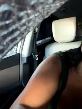 Naked Room latina_curvy22 