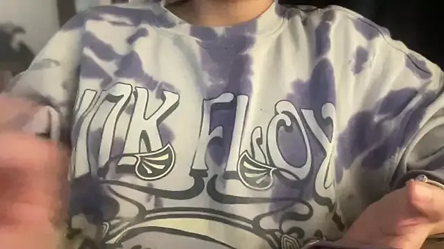 Freechat lau_laulu on StripChat