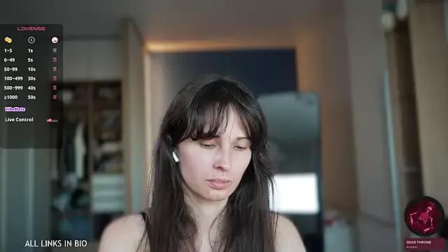 LAUREL_HAZEL from StripChat