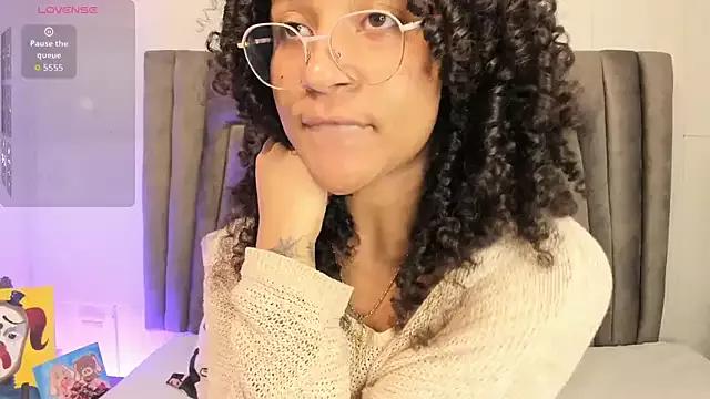 Layla_Clarke from StripChat