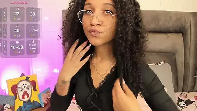 Layla_Clarke from StripChat