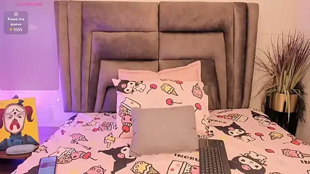 Layla_Clarke from StripChat