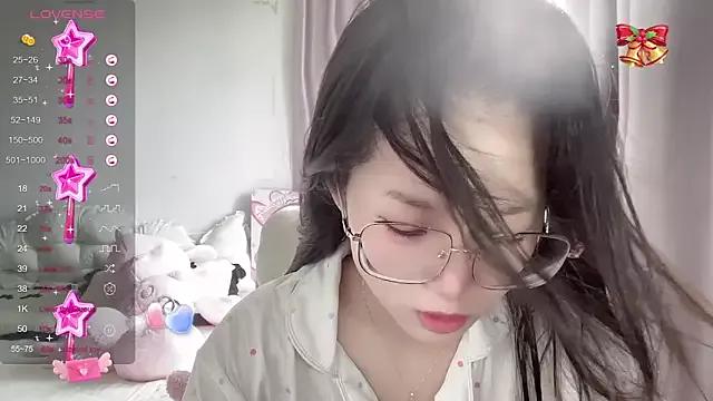 LeLe-666 from StripChat