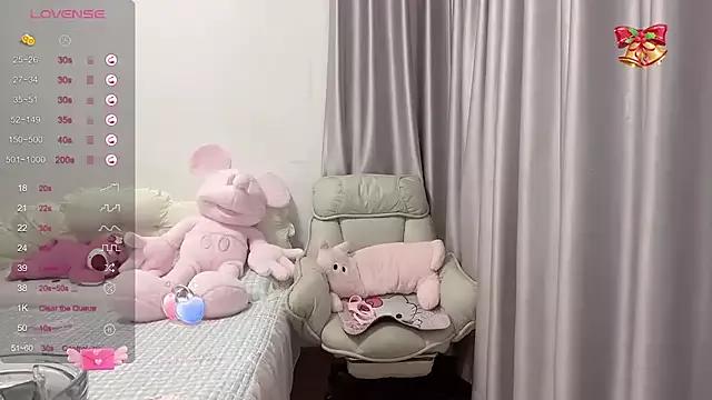 LeLe-666 from StripChat
