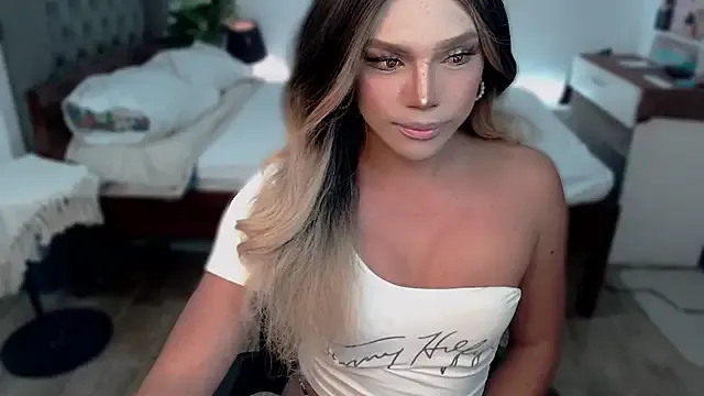 Freechat liaa_lurrecams on StripChat