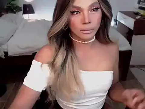 Freechat liaa_lurrecams on StripChat