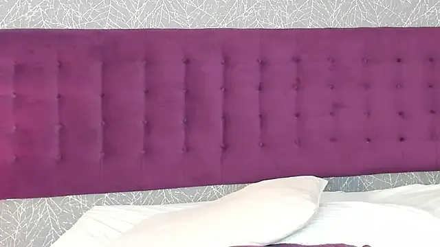 StripChat LiaCathaleya is Freechat LiaCathaleya — Sexy striptease full naked