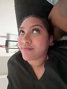 Freechat Lickplayofficial on StripChat