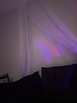 Freechat Lickplayofficial on StripChat