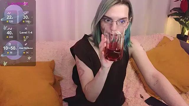 lika_haris from StripChat