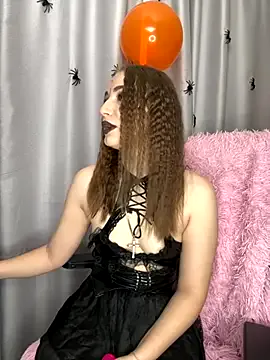 Freechat LillyFan-X on StripChat