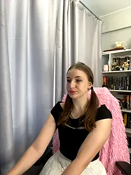 Freechat LillyFan-X on StripChat