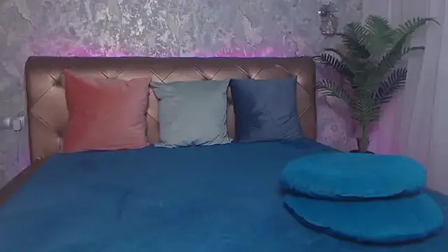 Freechat LindaMaia on StripChat