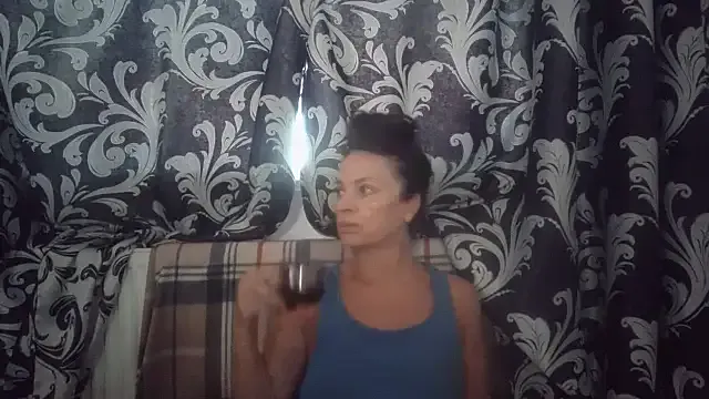 Freechat LindaStarS on StripChat