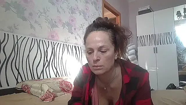 Freechat LindaStarS on StripChat