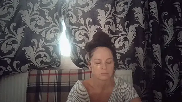 Freechat LindaStarS on StripChat