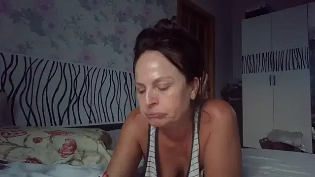 Freechat LindaStarS on StripChat