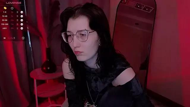 lissaros from StripChat is Freechat