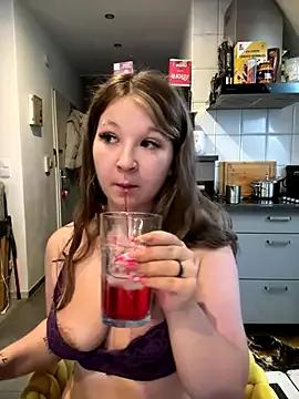 Naked Room LittleChaosQueen 