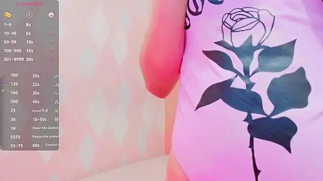 littleebluee from StripChat