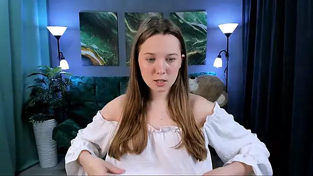 LiyaMayer from StripChat is Freechat