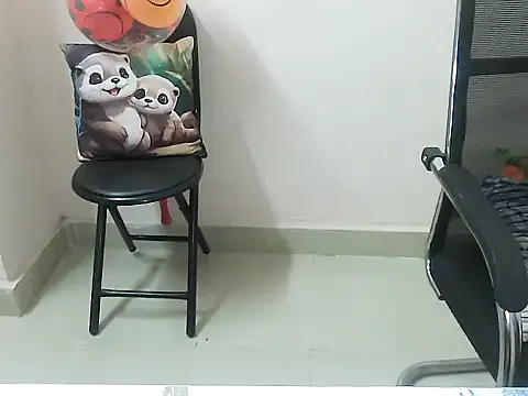 Freechat lo_e_shreya on StripChat