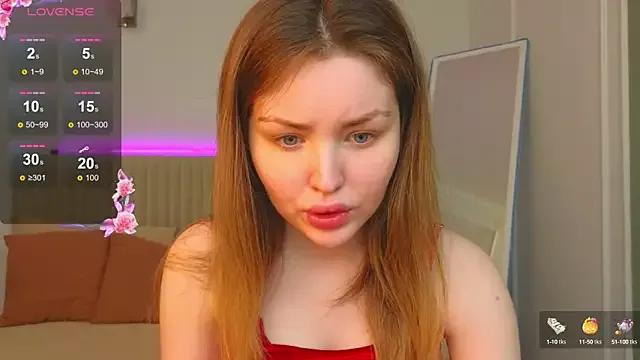 Naked Room Lora_Rosee 