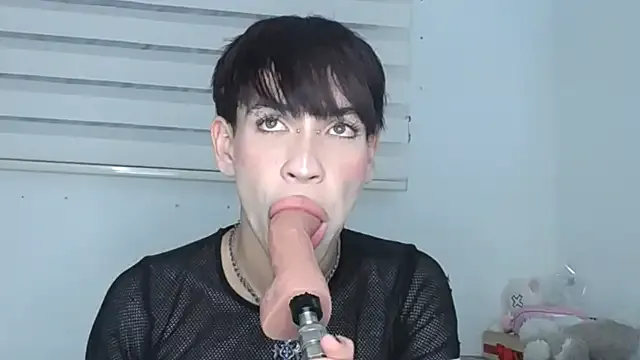 Freechat lucky_stricke on StripChat