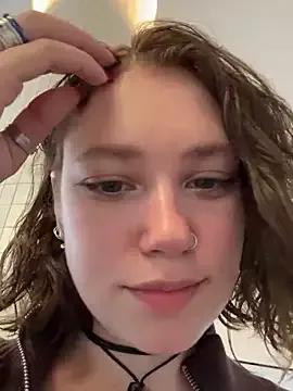 Naked Room lucy-joy 