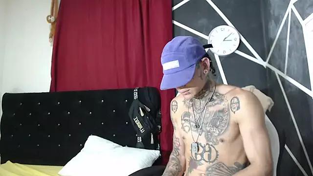 lunatic_love69 from StripChat