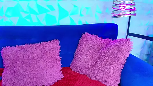 Freechat ly_lulu on StripChat