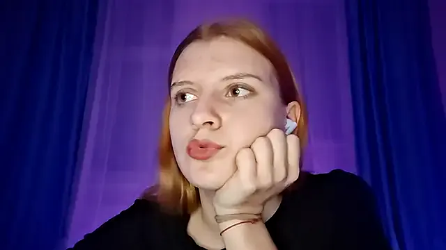 Freechat LynteriLain on StripChat