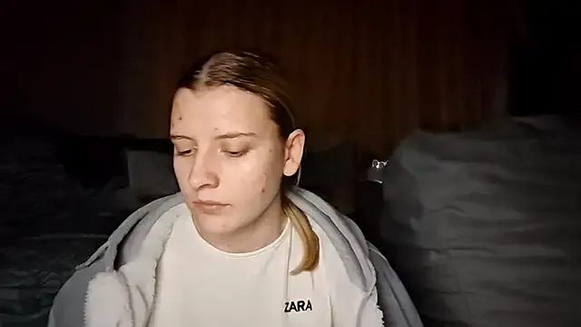 Freechat LynteriLain on StripChat