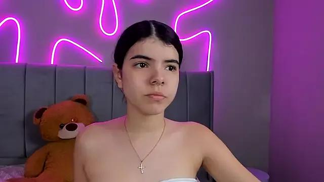 Maddy_bennet from StripChat