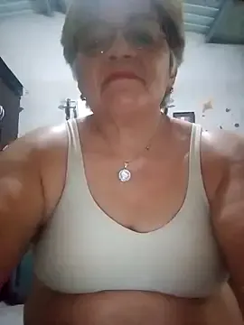 Freechat Madrastrahot69 on StripChat