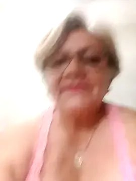 Freechat Madrastrahot69 on StripChat