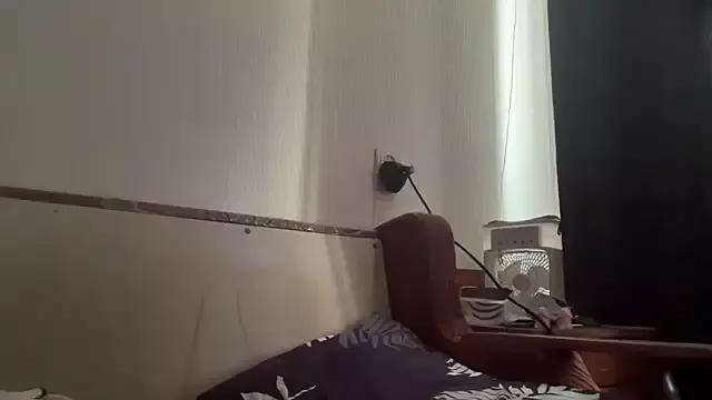 Naked Room MargarettNewbie 