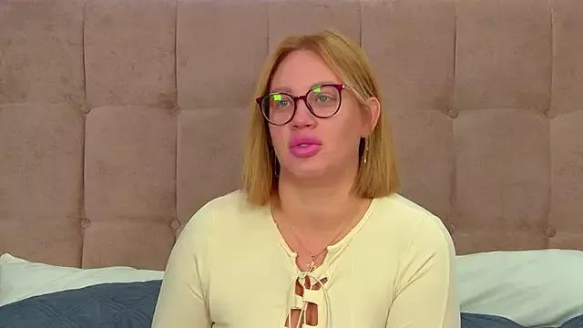 MariaNeumann from StripChat