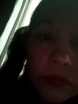 Freechat marinita13 on StripChat