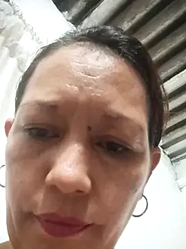 Freechat marinita13 on StripChat