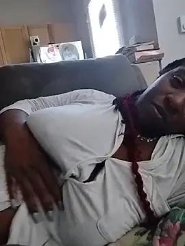 markquanna — I'm watching music videos