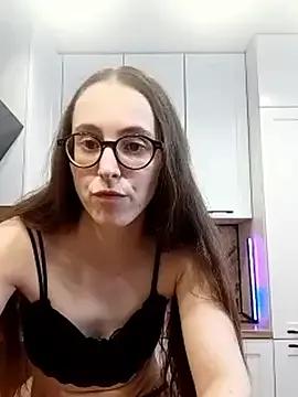 MartiniiSelenna from StripChat is Freechat