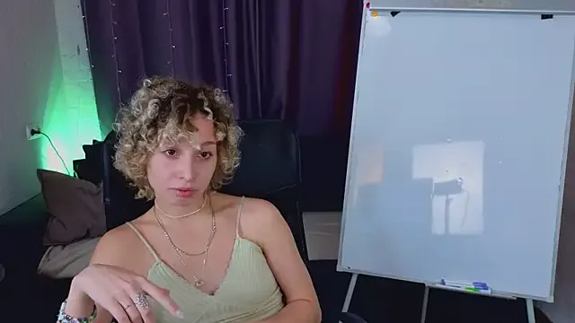 Freechat Mary_Wahlberg on StripChat