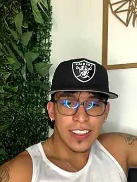 Mattew_Dluca_ from StripChat