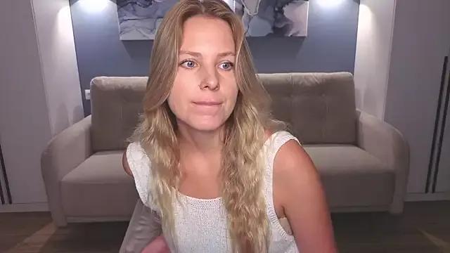 Naked Room MelanieBennett 