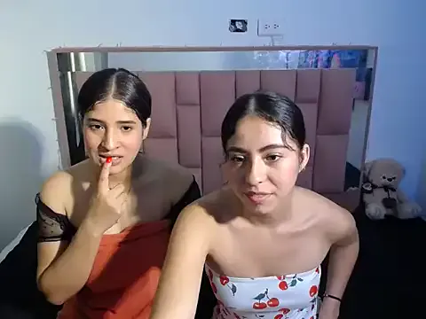 Freechat melannee_jop on StripChat