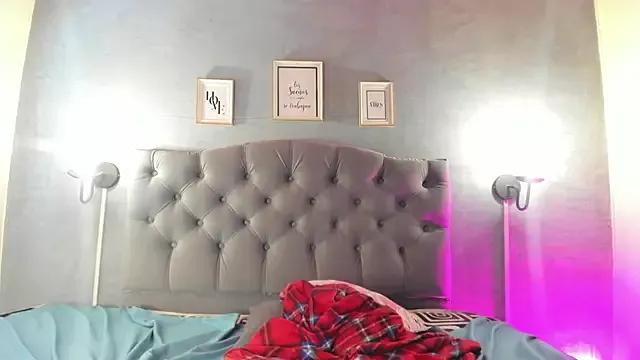 MeridaLane from StripChat
