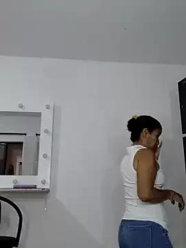 Naked Room Merybeks 