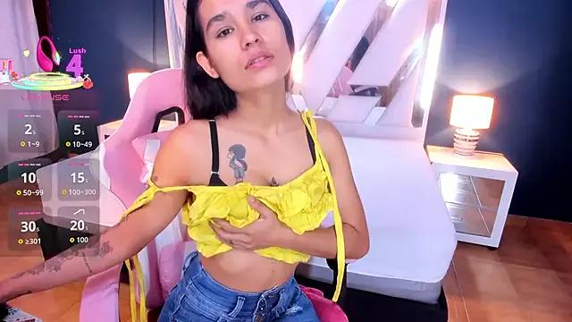 mia_kinky1 from StripChat