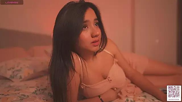 Naked Room Michelle_Zoe 